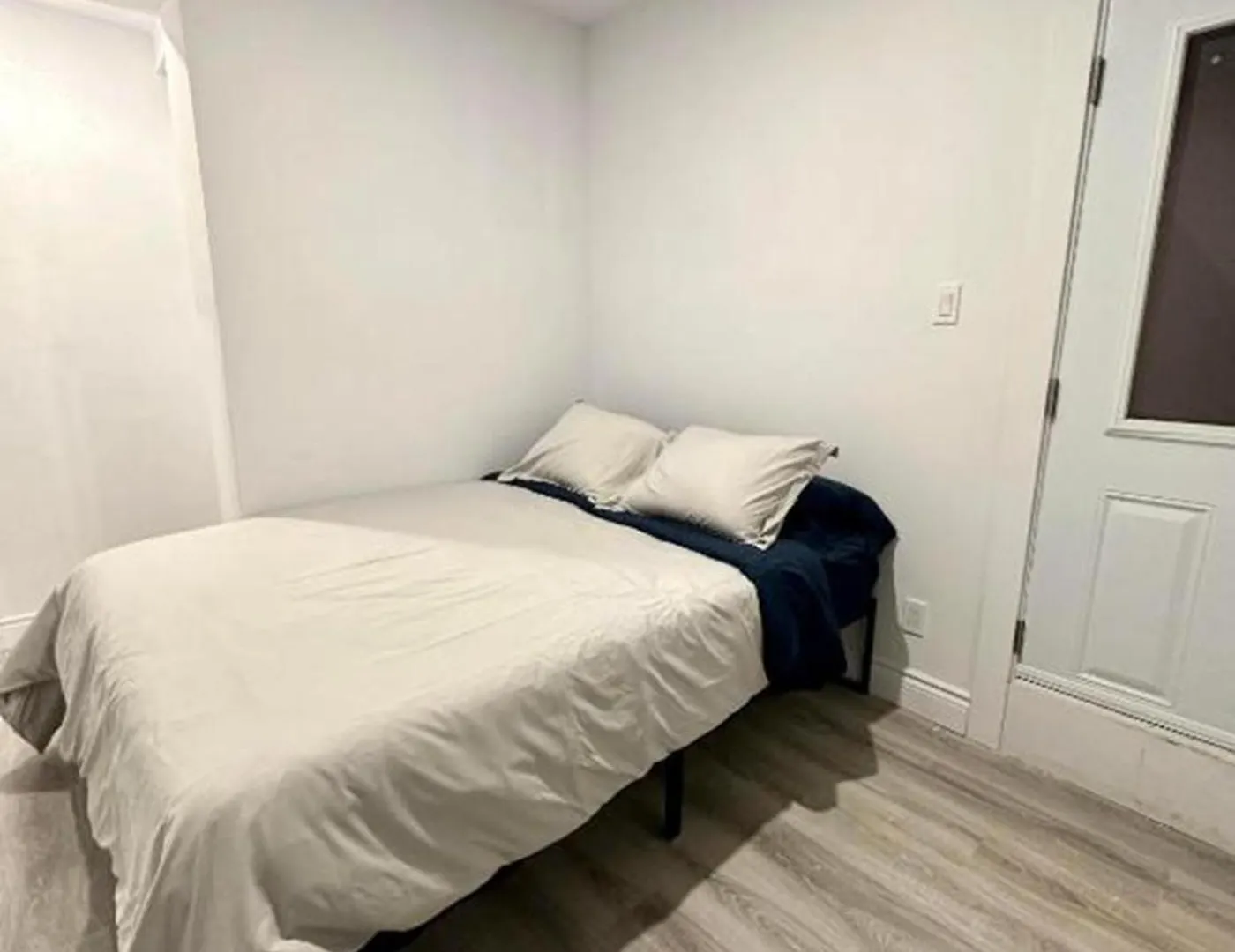 1 Bedroom Apartment - 101 Montreal Canada